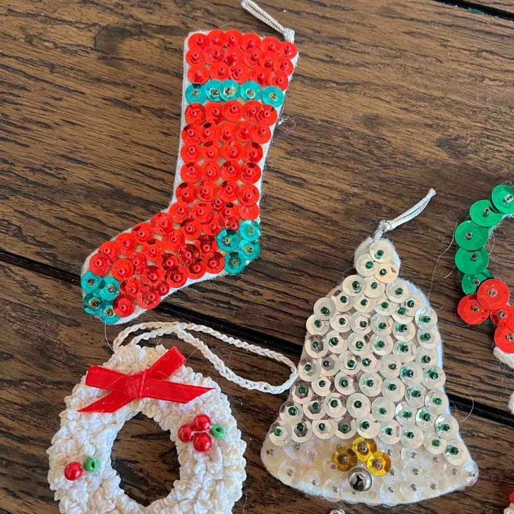 Vintage Felt Sequin Christmas Ornaments Drum Candy cane Tree Wreath Stocking - Picture 4 of 7